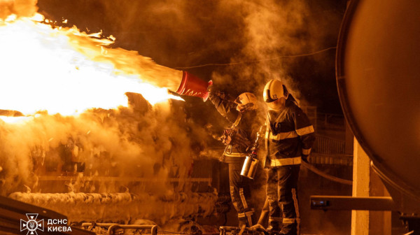 Rusi napali Odesu, gori u luci; Postavljene nove mine FOTO/VIDEO