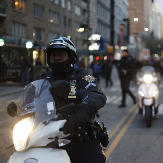 Velika drama; Američka Služba za imigraciju i carinu uhapsila dvogodišnju devojčicu FOTO