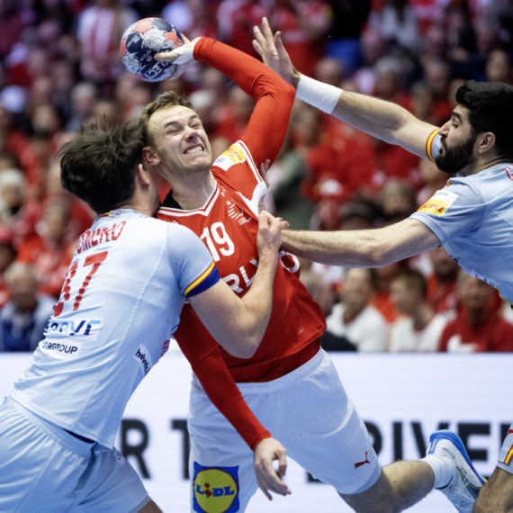 Danska rutinirala Španiju i nastavila borbu za polufinale