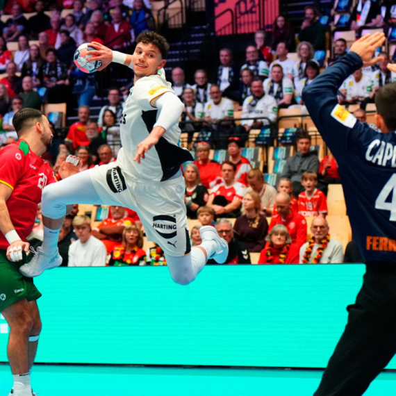 Nemačka gazi sve pred sobom posle poraza od Srbije