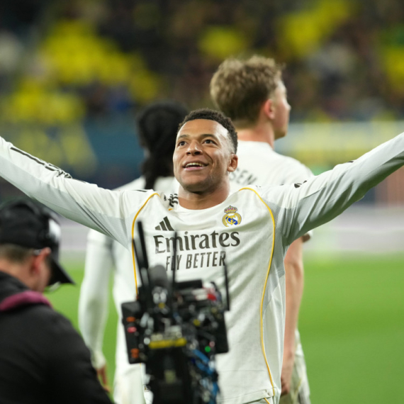 Mbape pokazao Dijasu kako se izvodi "panenka" VIDEO