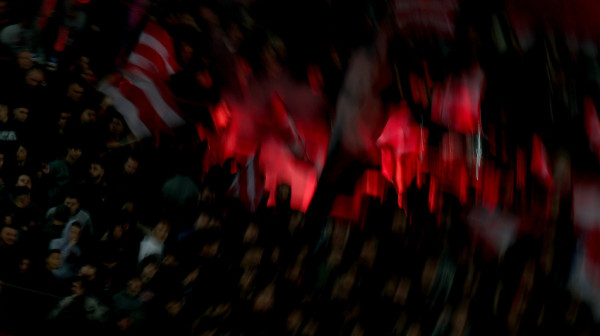 Navijači Zvezde napadnuti u Tuzli VIDEO