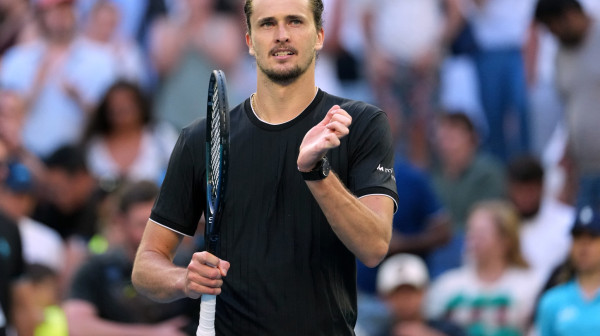 Zverev dominantno do četvrtfinala Melburna