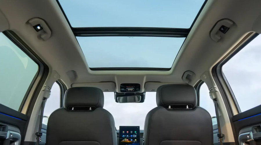 Britanci poludeli za kineskim Range Roverom: Prodaje se bolje od originala! FOTO