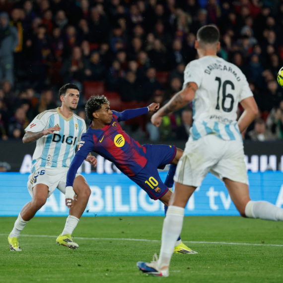 Magija: "Kamp Nou" se poklonio Jamalu VIDEO