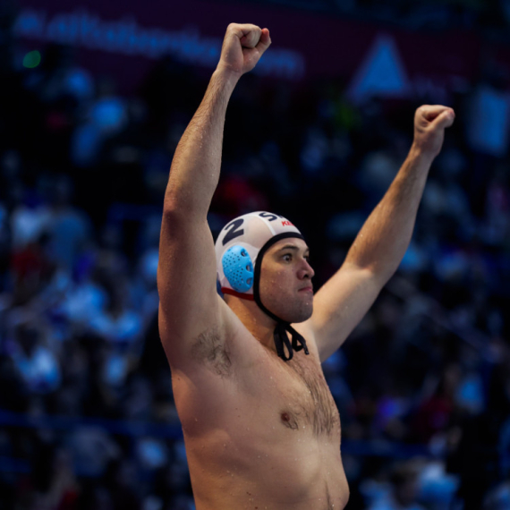 Trese se prečka – Srbija usporila