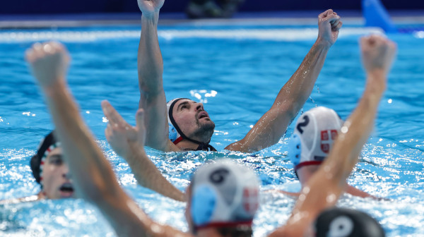 Srbija je evropski šampion! Mandić MVP; Trojica "delfina" u idealnoj postavi VIDEO