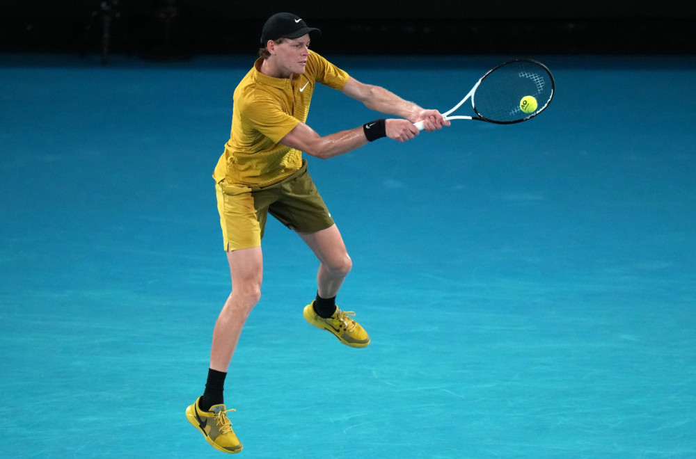 Siner preživeo prvi gem