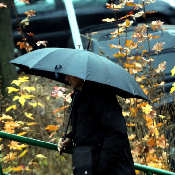 Upaljen narandžasti meteoalarm; RHMZ objavio upozorenje: Stiže olujni vetar