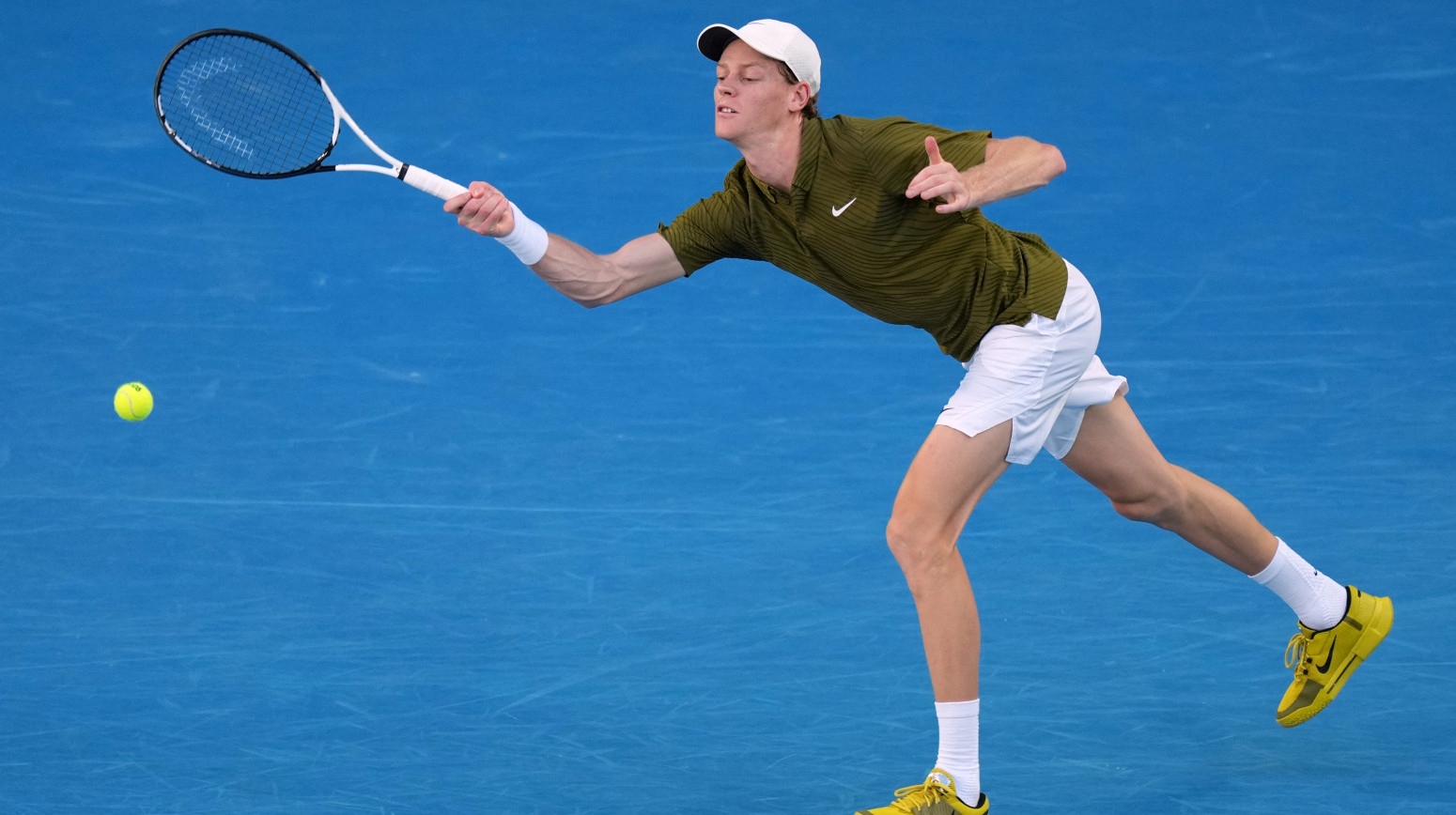 Siner izluđuje zemljaka – osvojio i drugi set