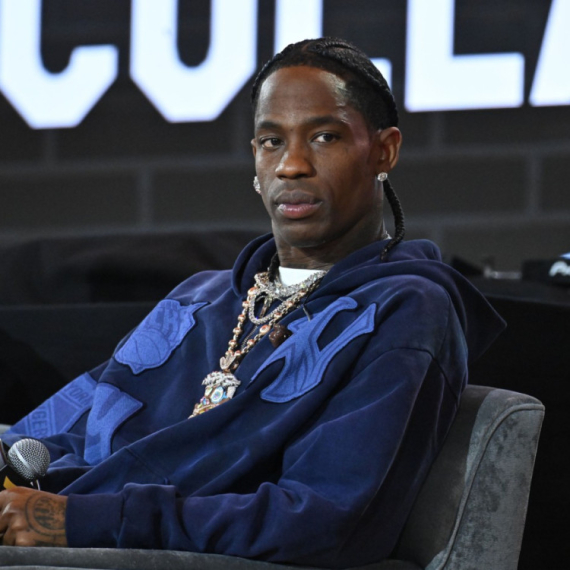 Travis Skot u "Odiseji": Novi kadrovi iz Nolanovog filma "zapalili" društvene mreže