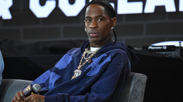 Travis Skot u "Odiseji": Novi kadrovi iz Nolanovog filma "zapalili" društvene mreže FOTO