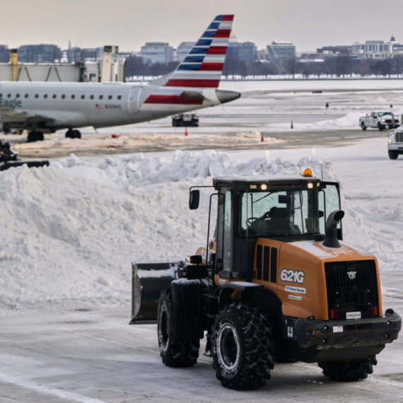 Otkazano više letova nego za vreme kovida: Zimska oluja paralisala zemlju FOTO/VIDEO