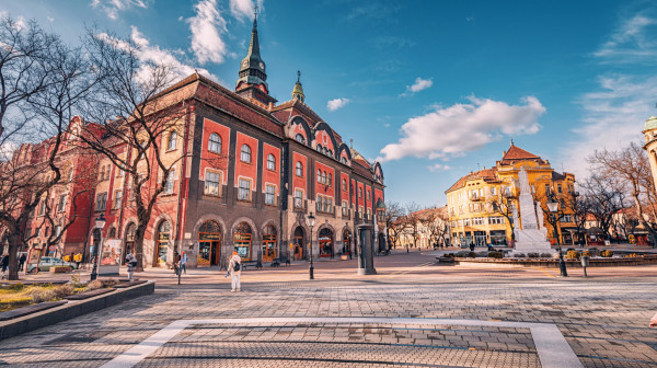 I to dešava: U Subotici GSP nudi "prijateljsko" brisanje vozilima pored sebe - snimak zapalio Srbiju VIDEO