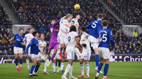 Svakom po poluvreme – okvir gola ostavio Everton i Lids bez pobede