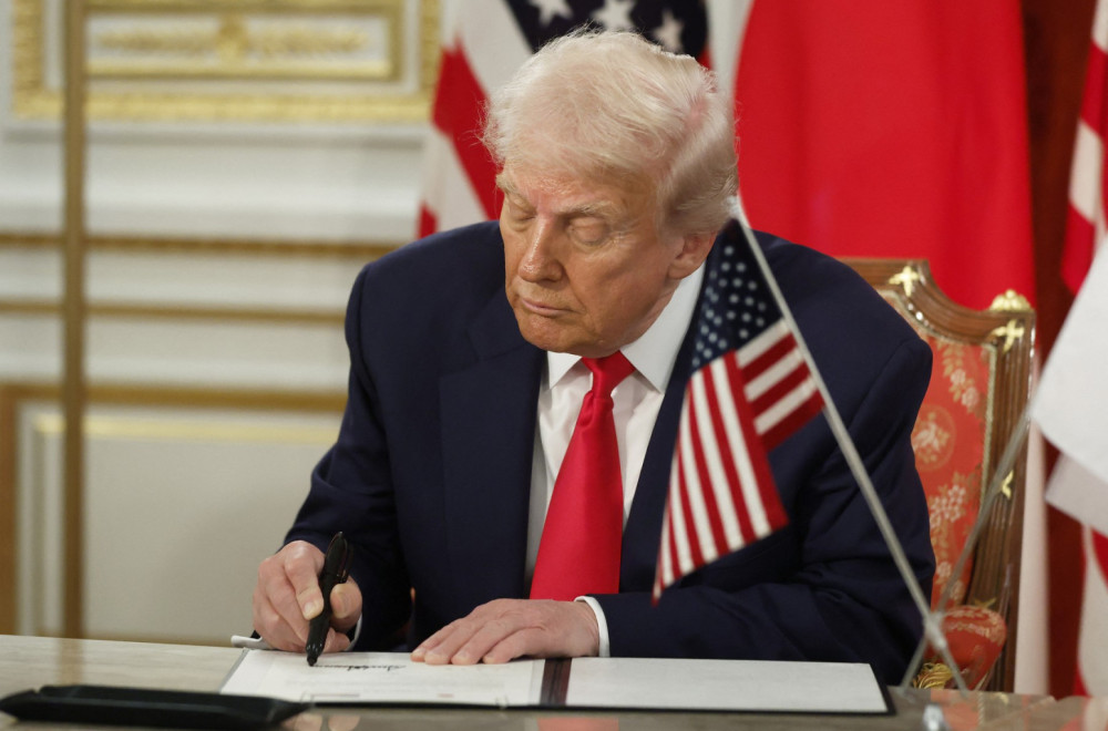 Trampova administracija planira da koristi AI za pisanje zakona