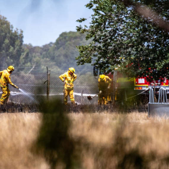 Ekstremno visoke temperature u Australiji: Uništene kuće, vatra progutala šumu, naložena hitna evakuacija