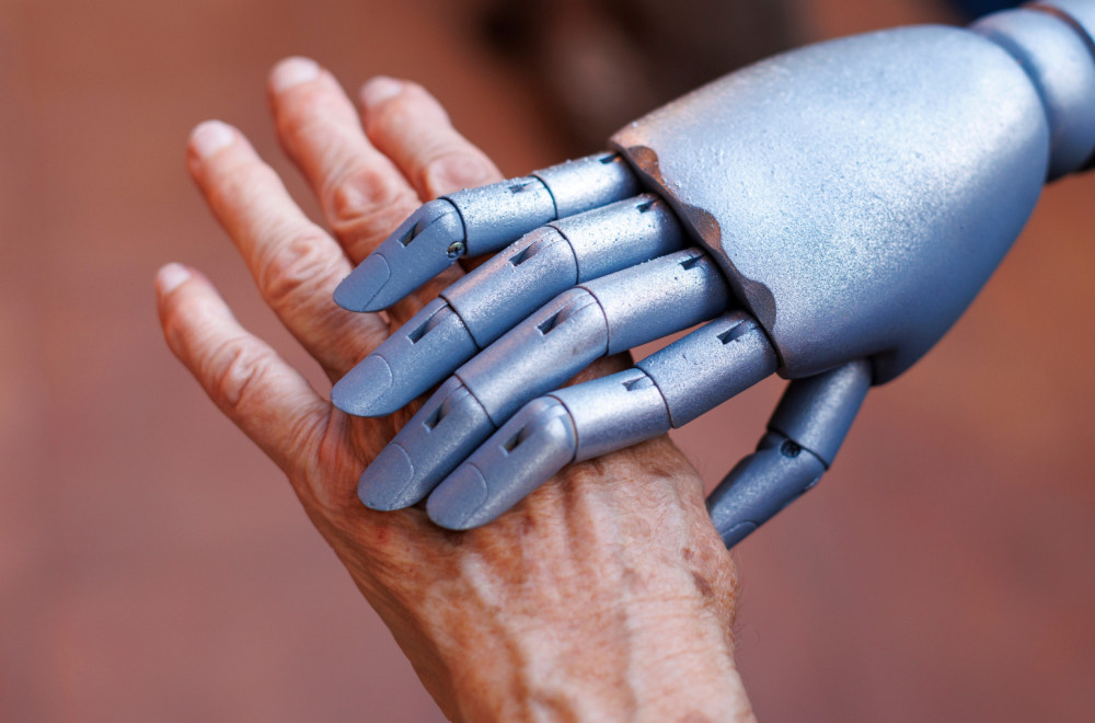 Iz Rusije stiže robotska ruka koja čita misli