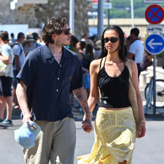 Žestok "odgovor" Bekamovima nakon Pariza: Bruklinova supruga objavila novi snimak VIDEO