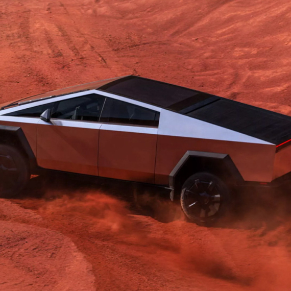 Tesla širi prodaju Cybertrucka na Bliski istok dok isporuke u SAD drastično opadaju