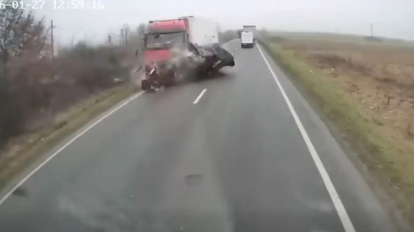 Jeziva scena u Rumuniji; Mediji: Poginulo 7 navijača FOTO