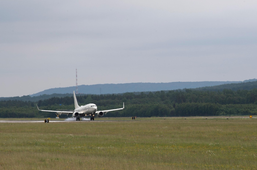 Američki vojni avion poznat i kao "ratna soba" je poleteo...