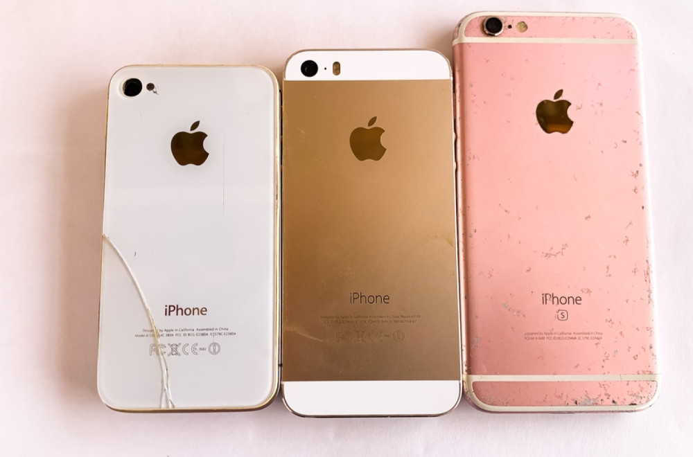 iPhone star 12 godina dobio ažuriranje – i nije jedini!