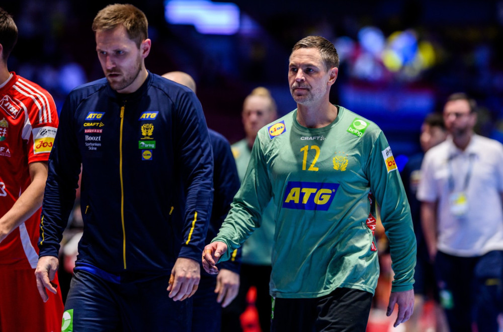 Palička promašio pobedu Švedske sa celog terena! VIDEO