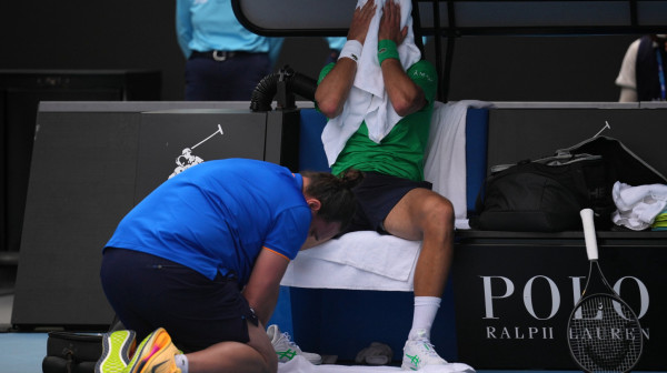Na pomolu katastrofa – Đoković gubi 2-0!
