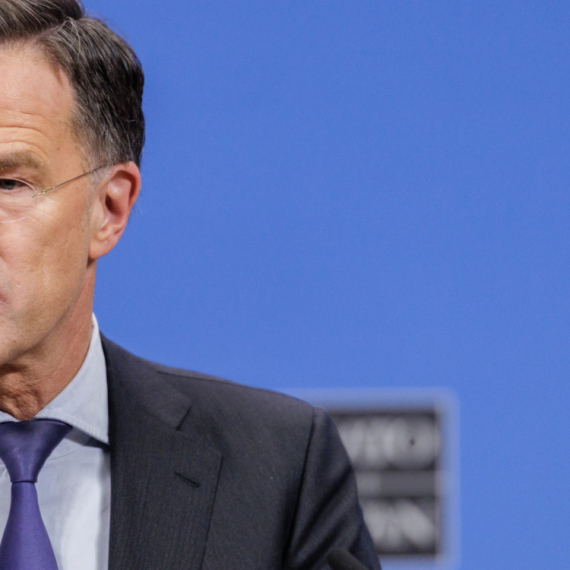 "Ne treba nam Trampov fanatik"