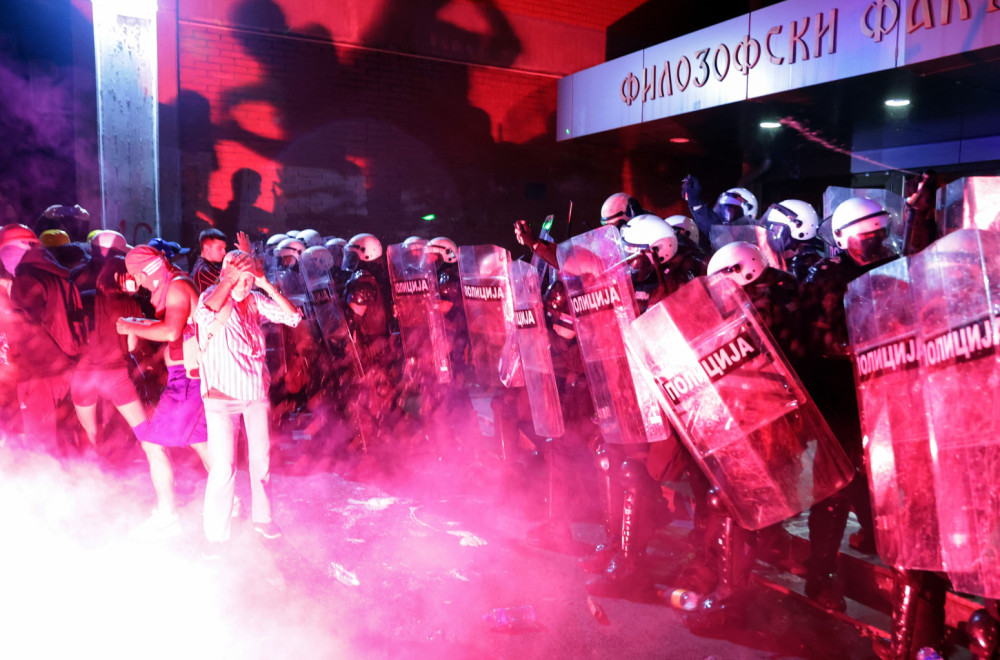 Vučić: Ne mogu antidržavni elementi da vode državu; Vreme odgovornosti dolazi VIDEO