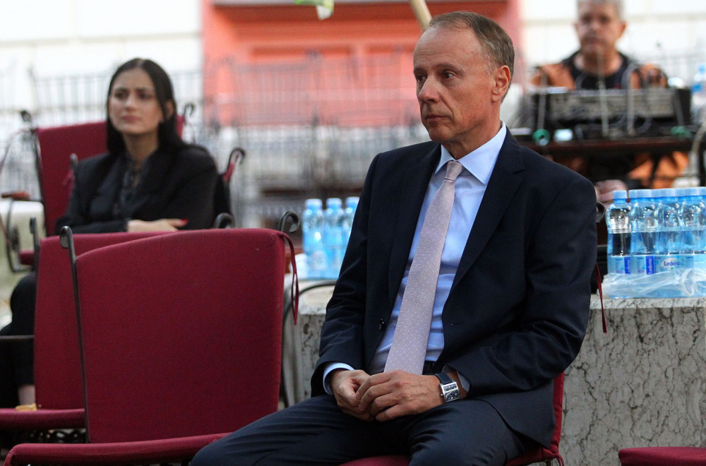 Sramota Rektorata: Đokić obilazi i prima ambasadore, dok studenti stradaju po fakultetima