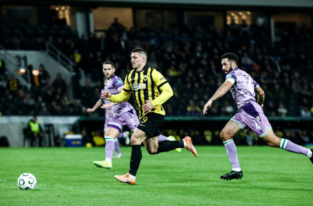 Jović oduševio navijače i na košarkaškom terenu VIDEO