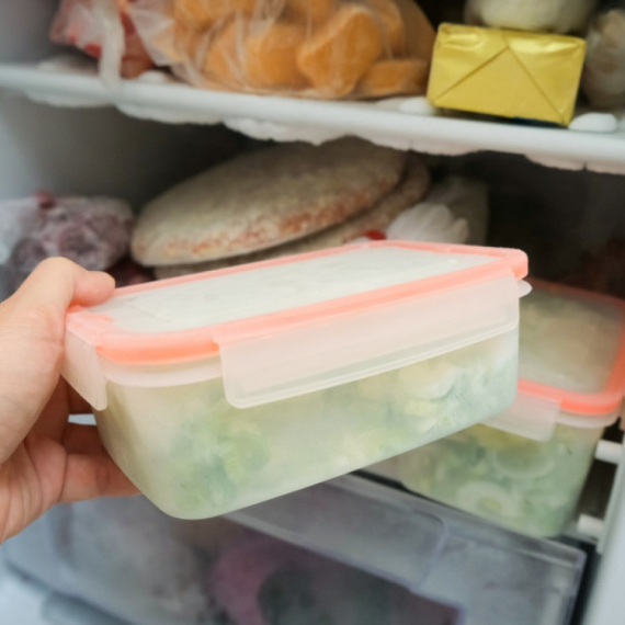 Ove namirnice nikako ne treba da držite u plastičnim posudama