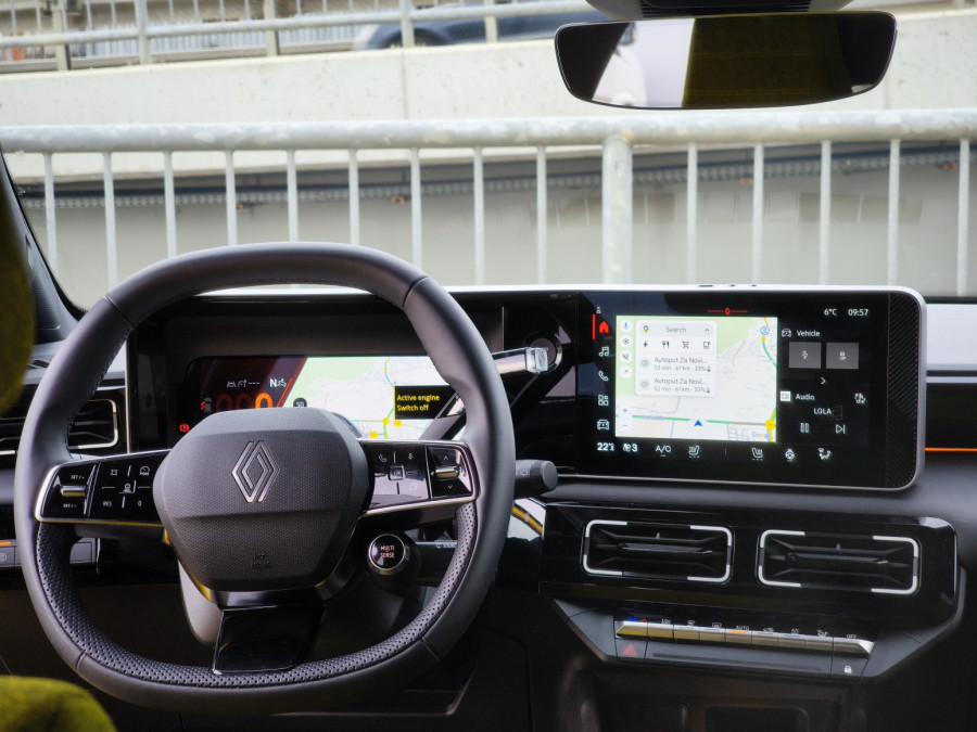 Vozili smo: Renault 5 E-Tech – klasa je večna