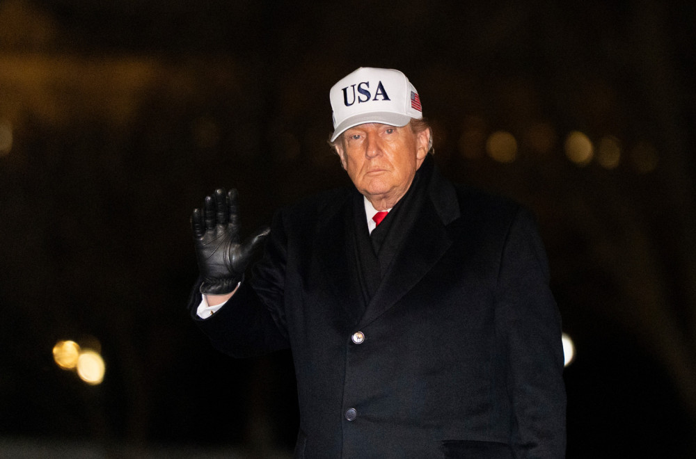 Detalj sa javnog nastupa podgrejao sumnje o Trampovom zdravstvenom stanju FOTO