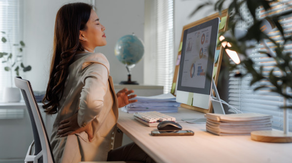 Bolest modernog doba: Stručnjak savetuje kada je ova bol signal za terapiju VIDEO