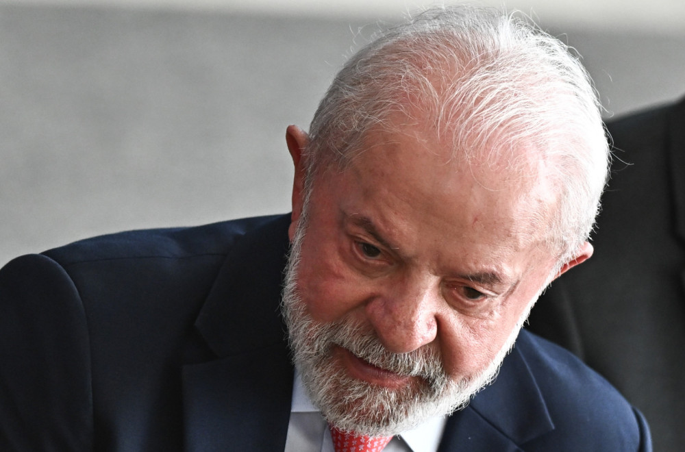 Lula ide na operaciju