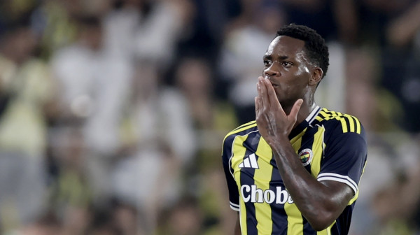 Vlahović dobija konkurenciju? Juventus poslao ponudu za napadača