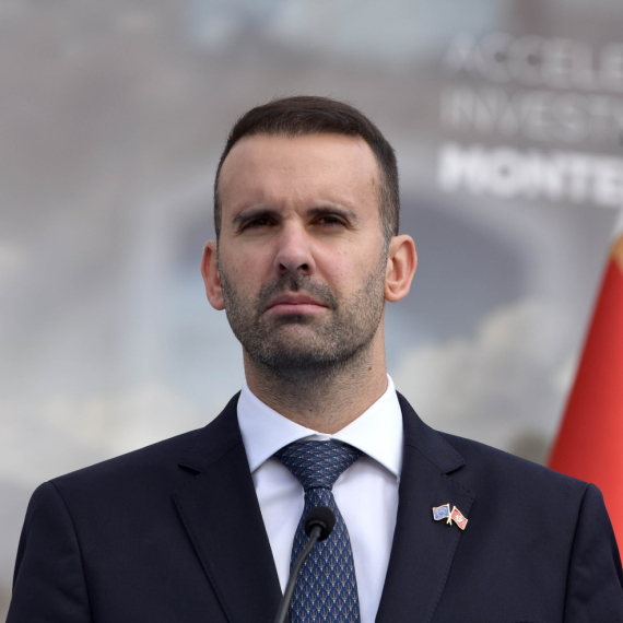 Spajić odbio inicijativu o srpskom jeziku, državljanstvu i trobojci: Evo šta sve piše u dokumentu FOTO