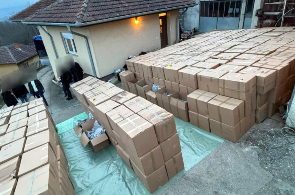 Detalji rekordne zaplene; Droga pronađena na porodičnom imanju; Uhapšeni otac i sin FOTO/VIDEO