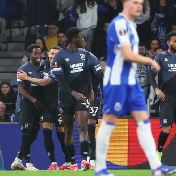 Pršti u Ligi Evrope – Zvezdi se poklapaju dešavanja za osminu finala