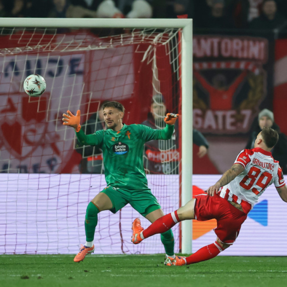 Zvezdu milimetri delili od gola – ili, da li su?! VIDEO