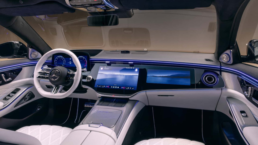 Mercedes S klase za 2026: Više ekrana, manje klasičnog luksuza FOTO