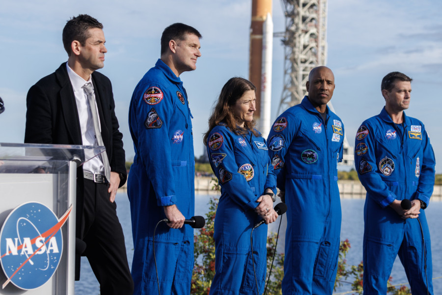 Potvrđeno: AstronautI idu u svemirsku šetnju po Mesecu