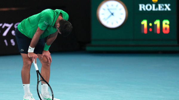 Đokoviću nije pomogla tableta – Siner "ukrao" 3. set!