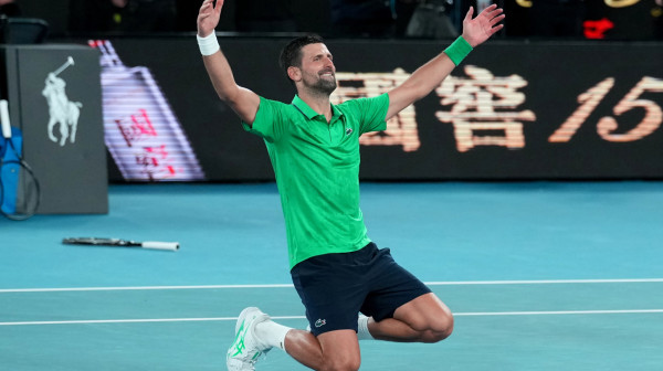 Šta smo ovo gledali: Đoković srušio Sinera za finale AO; "Moj Bože, odakle da počnem..."