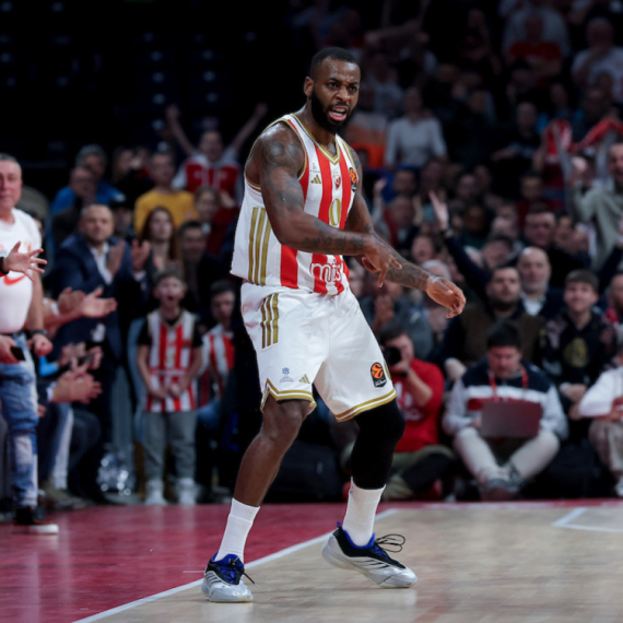 Zvezda odbila nalet Dubaija!