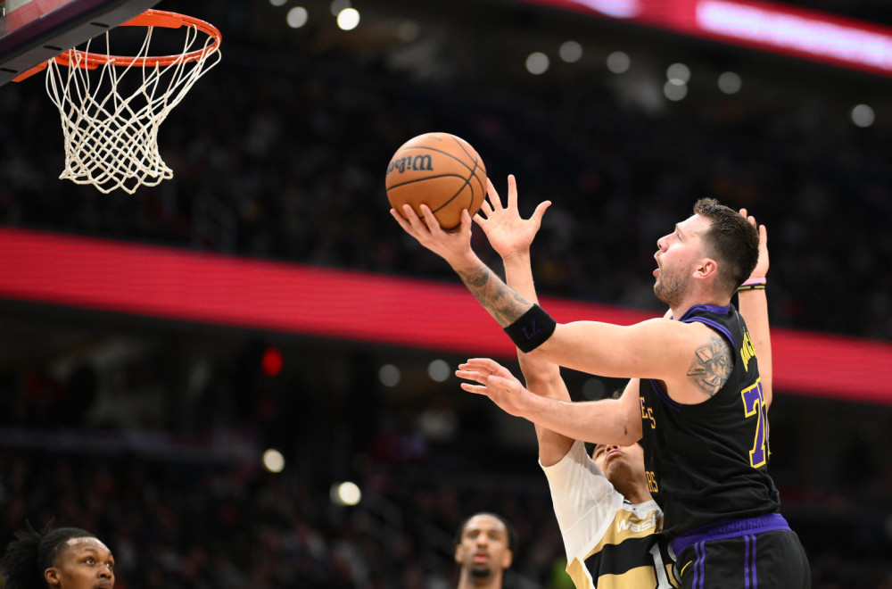 Dončić sipao u prestonici u rapsodiji Lejkersa VIDEO