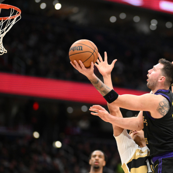 Dončić "sipao" u prestonici – rapsodija Lejkersa VIDEO